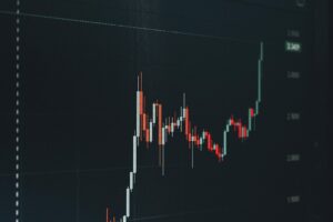 Hedging walutowy: praktyki i strategie